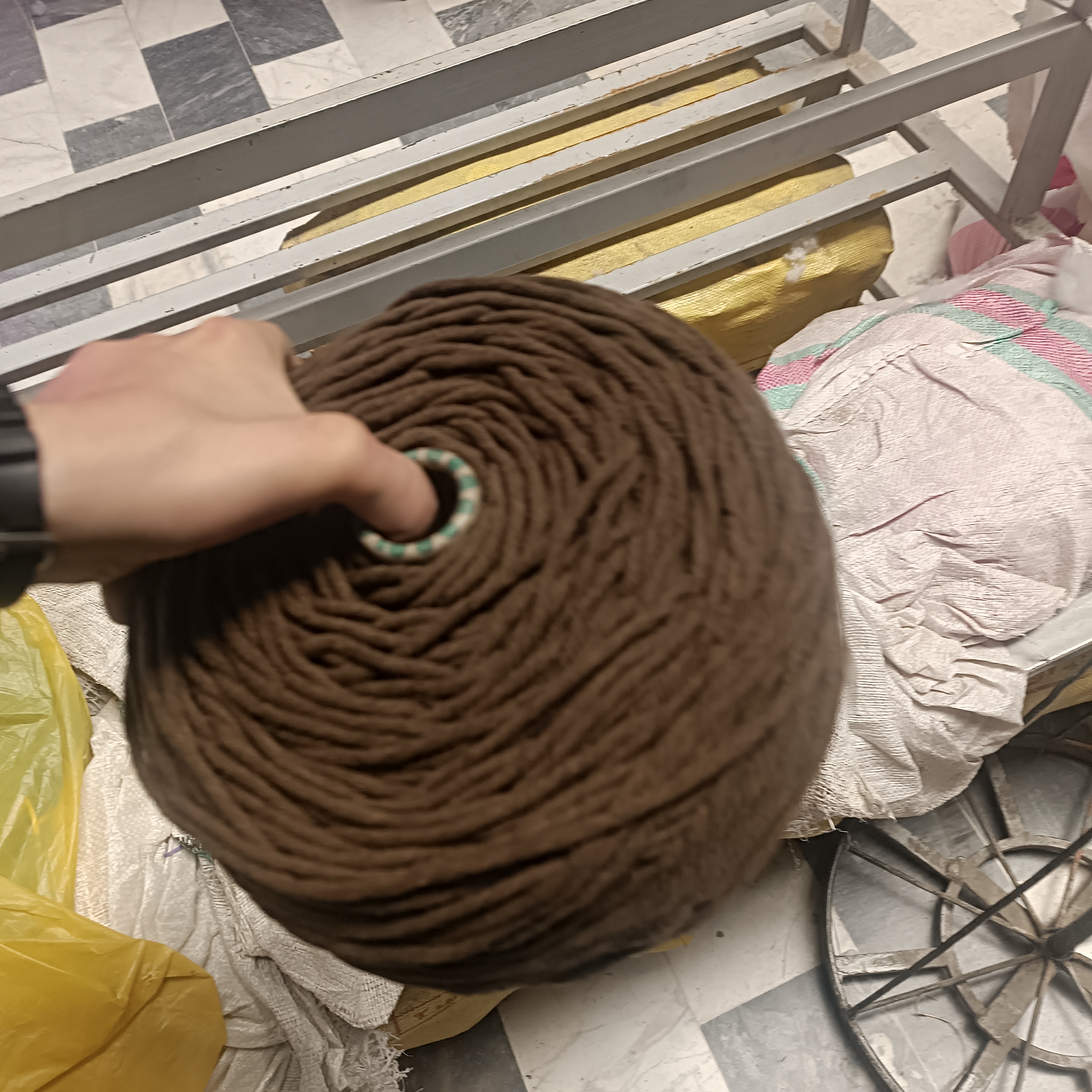 نخ مکرومه رنگی چهار میل مقدار فروش یک کیلو